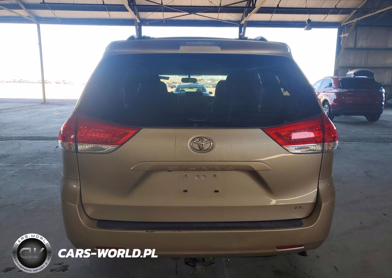 2013 Toyota Sienna Le VIN:5TDKK3DC2DS300201 - 6