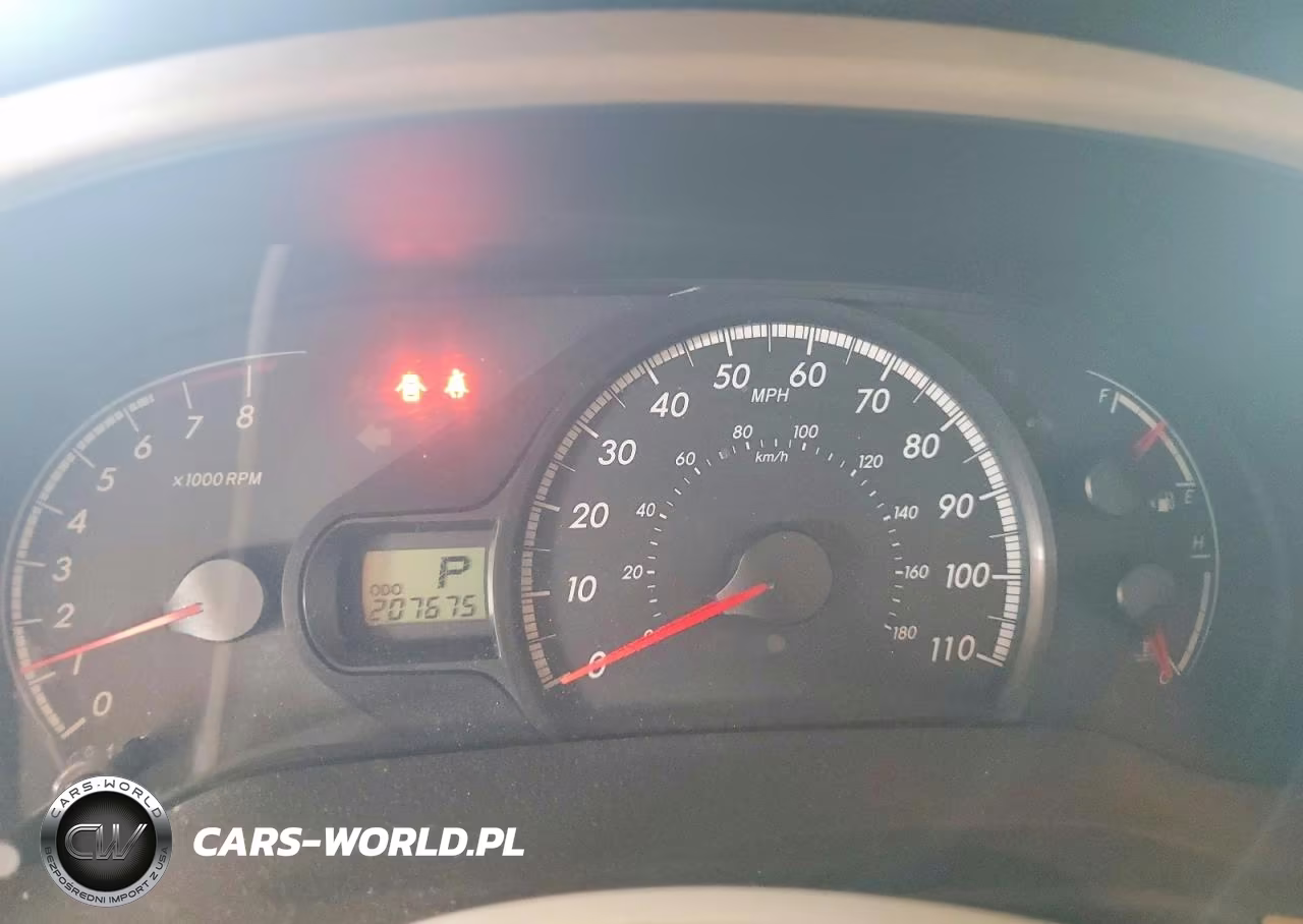 2013 Toyota Sienna Le VIN:5TDKK3DC2DS300201 - 9