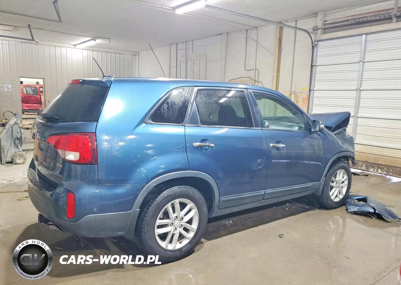 2014 Kia Sorento Lx VIN:5XYKT3A64EG459876 - 3