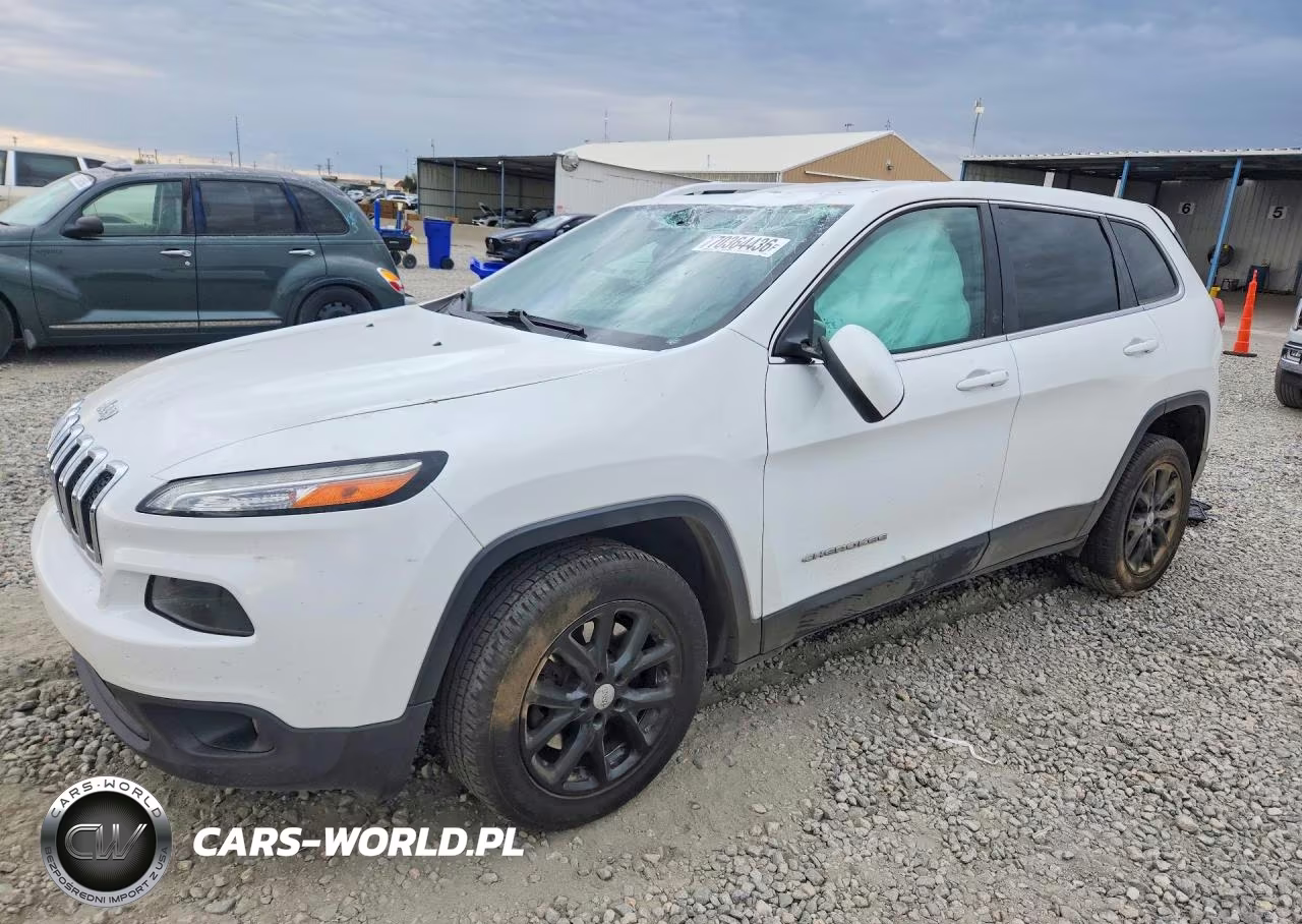 2016 Jeep Cherokee Latitude VIN:1C4PJLCB9GW303604 - 1
