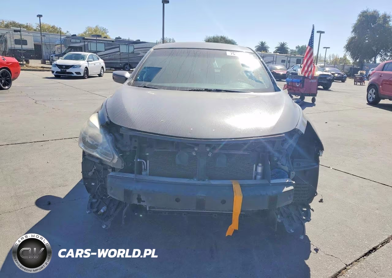 2015 Nissan Altima 2.5 S VIN:1N4AL3AP2FN917564 - 5