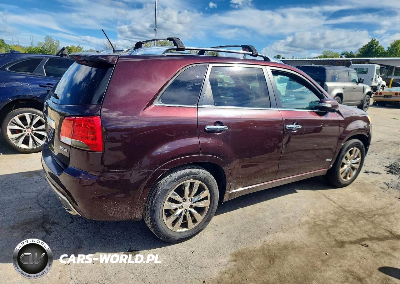2011 Kia Sorento Sx VIN:5XYKWDA21BG176549 - 3