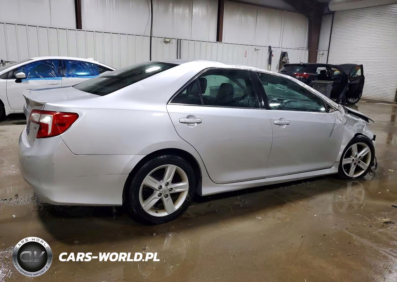 2013 Toyota Camry Se VIN:4T1BF1FKXDU696236 - 3