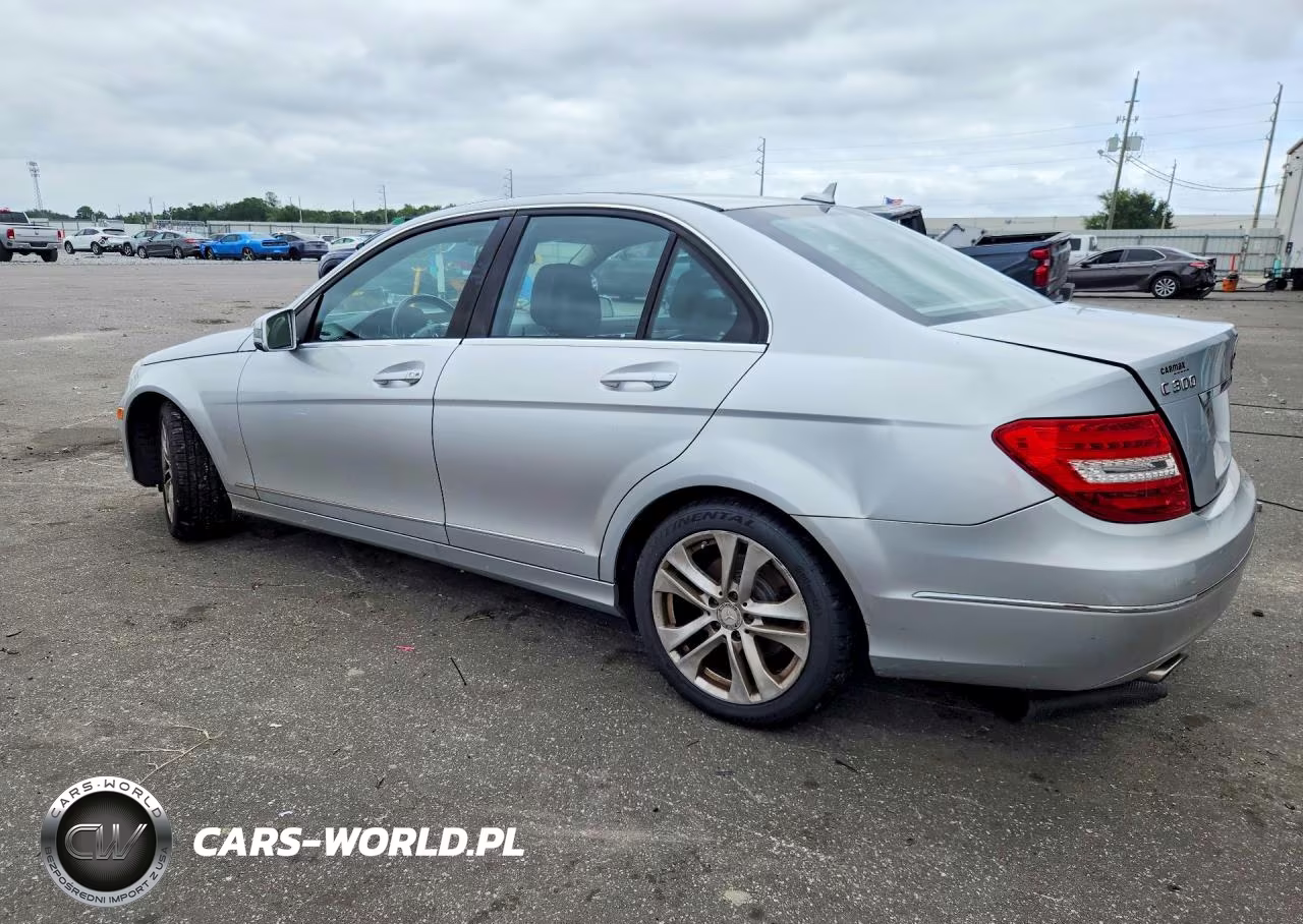 2012 Mercedes-Benz C 300 4Matic VIN:WDDGF8BBXCR198716 - 2