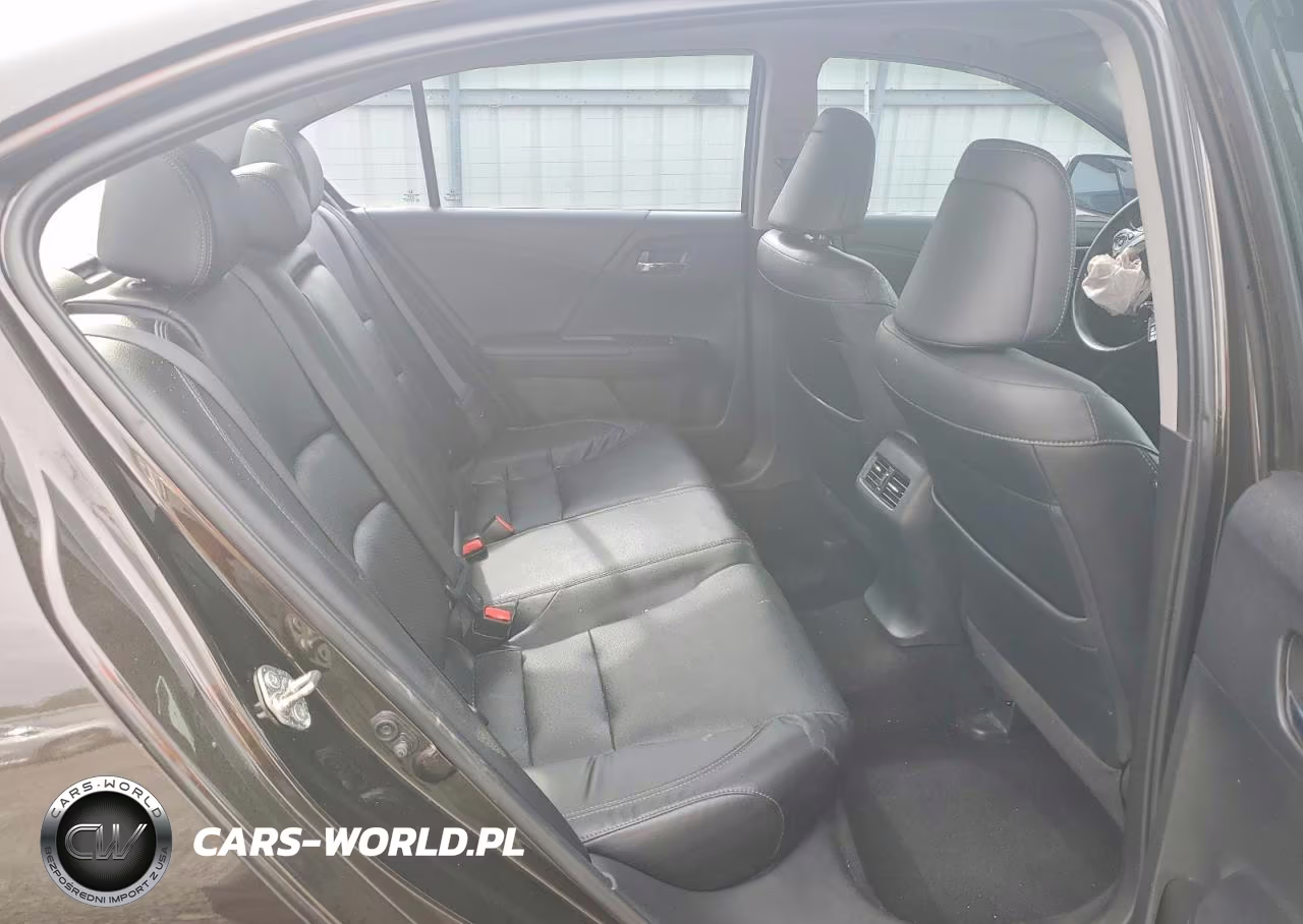 2017 Honda Accord Touring VIN:1HGCR3F93HA019353 - 10