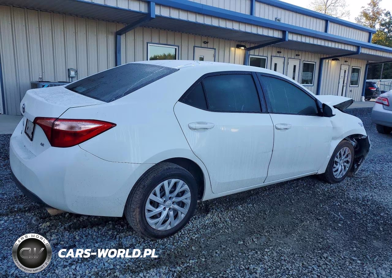 2019 Toyota Corolla Le VIN:5YFBURHE6KP916238 - 3