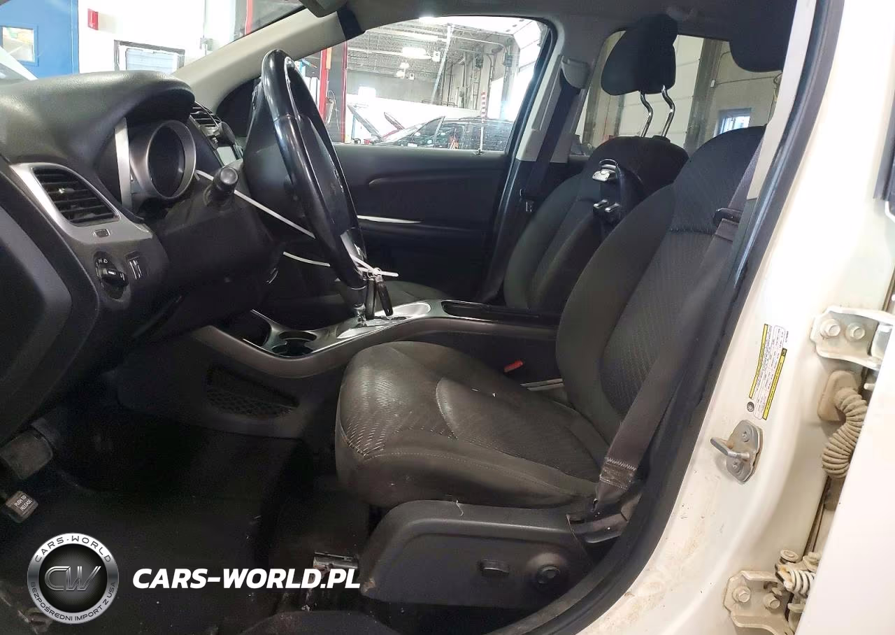 2019 Dodge Journey Se VIN:3C4PDDBG2KT708986 - 7