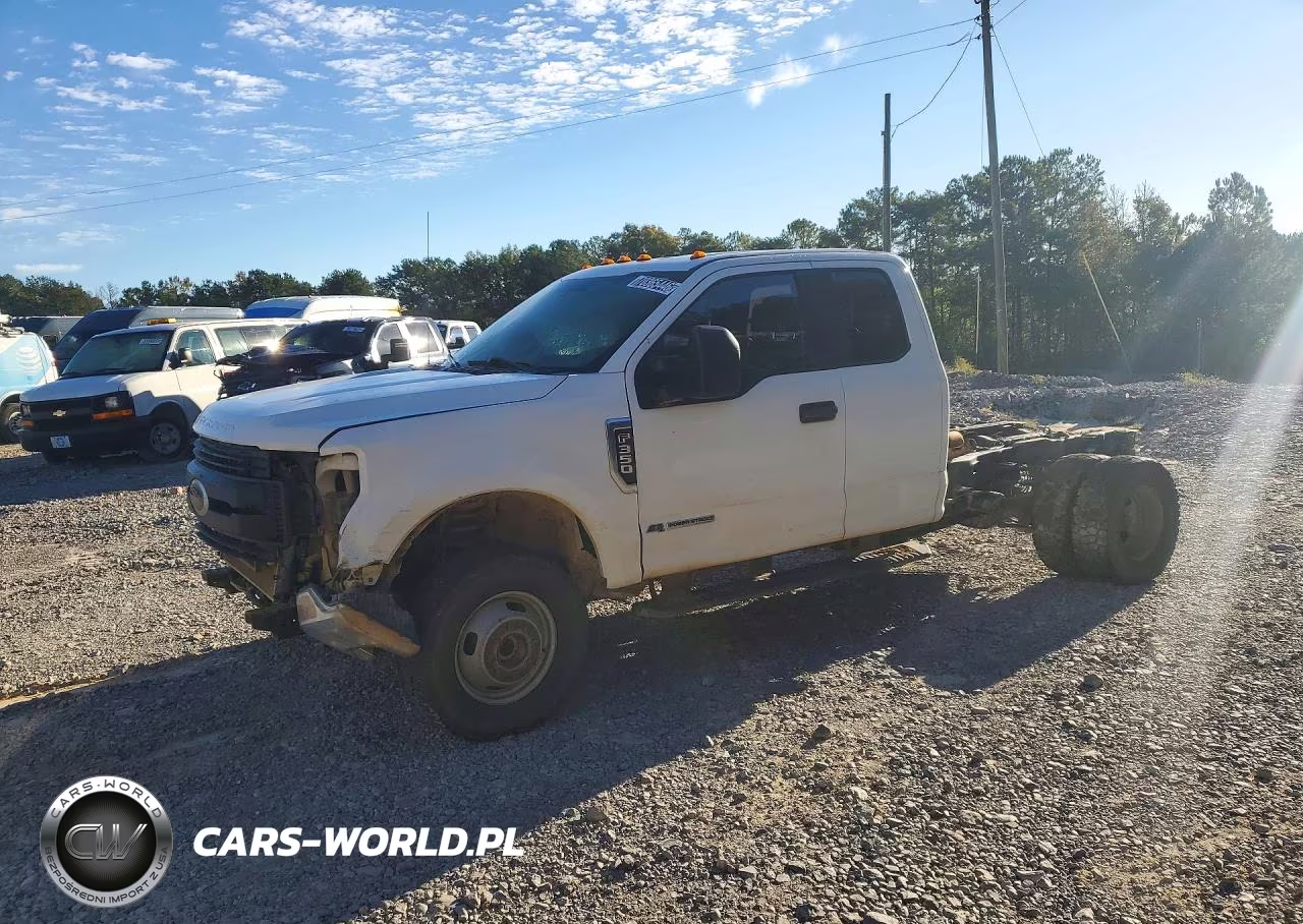 2018 Ford F350 Super Duty VIN:1FD8X3DTXJEC68882 - 1