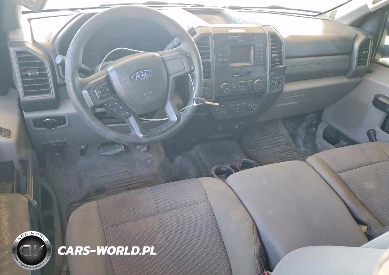 2018 Ford F350 Super Duty VIN:1FD8X3DTXJEC68882 - 8