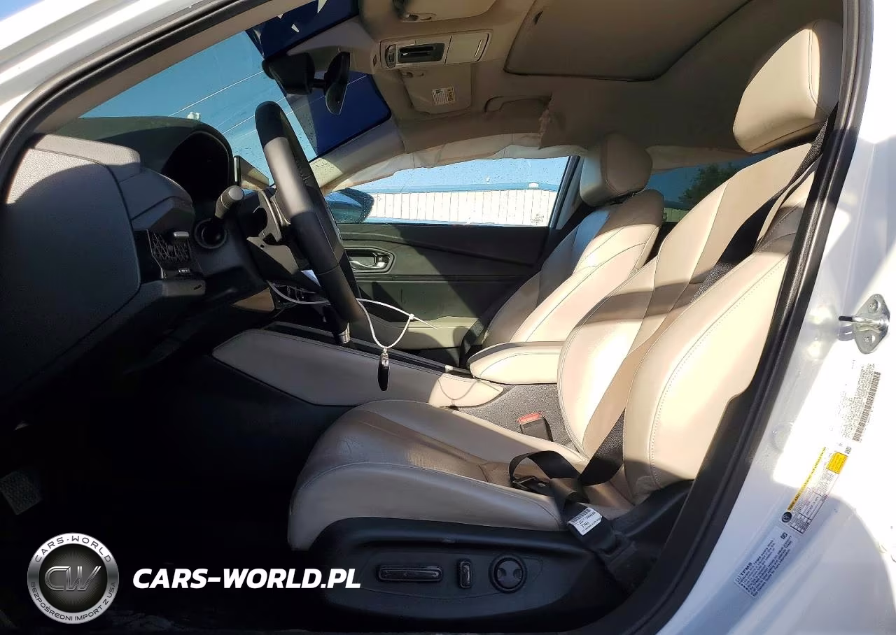 2024 Honda Accord Touring Hybrid VIN:1HGCY2F83RA015695 - 7