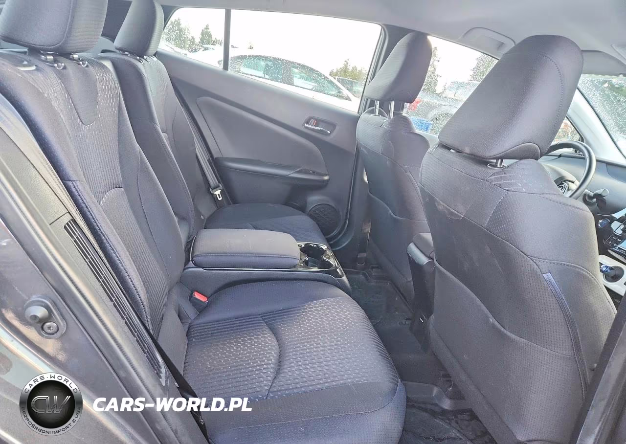 2018 Toyota Prius Prime Plus VIN:JTDKARFP3J3086175 - 10