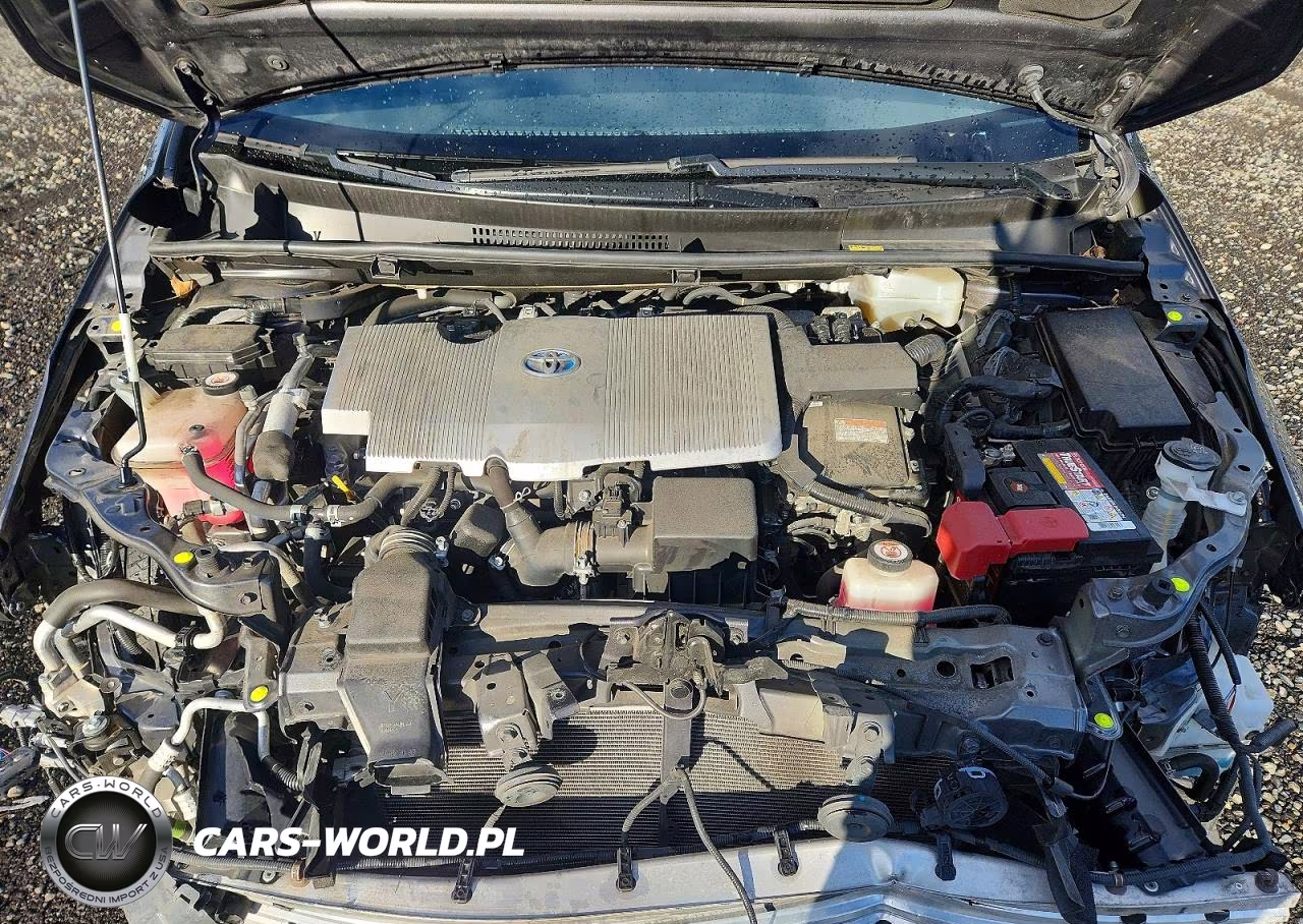 2018 Toyota Prius Prime Plus VIN:JTDKARFP3J3086175 - 11