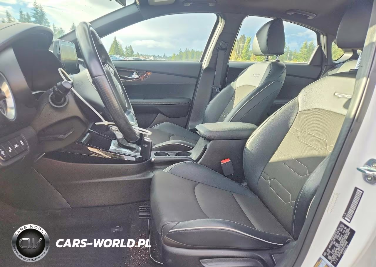 2020 Kia Forte Gt Line VIN:3KPF34AD9LE218492 - 7