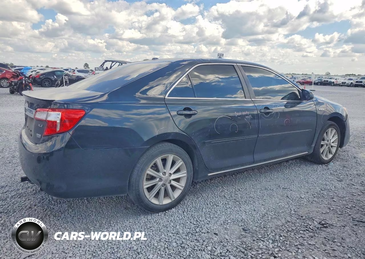 2013 Toyota Camry Hybrid Xle VIN:4T1BD1FK3DU071246 - 3