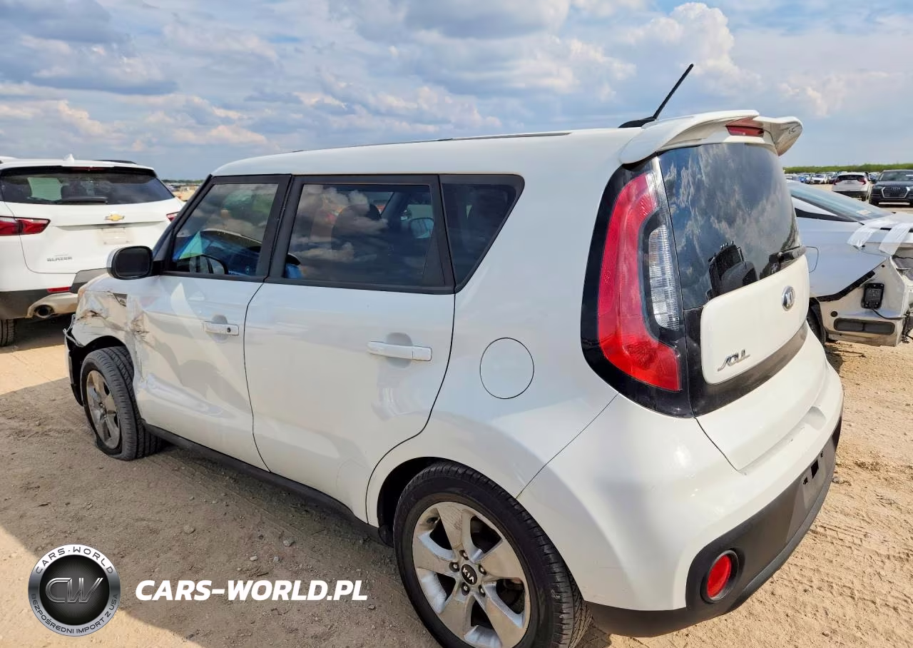 2018 Kia Soul Base VIN:KNDJN2A24J7559559 - 2