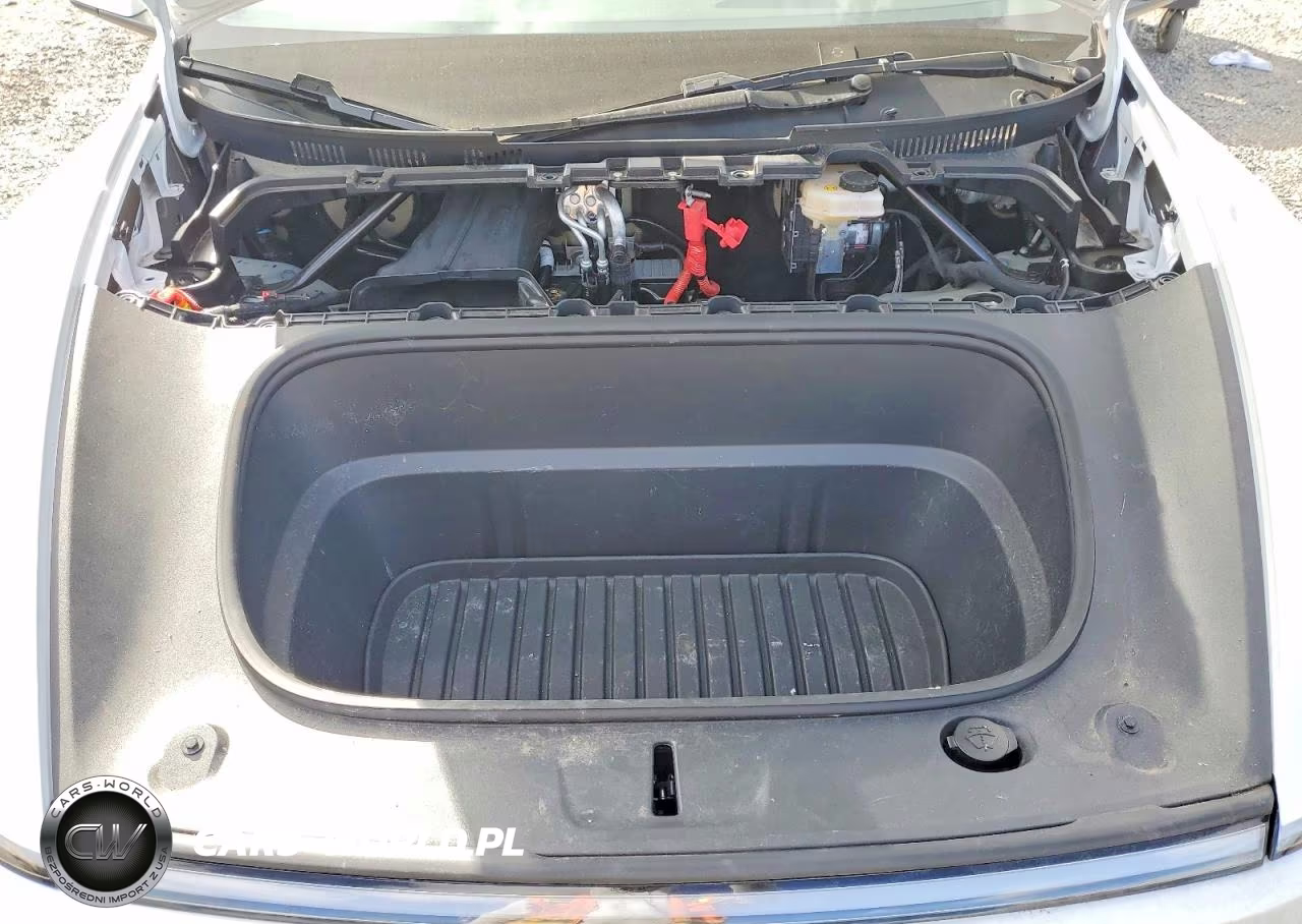 2026 Tesla Model Y VIN:7SAYGDEE8TF447601 - 11