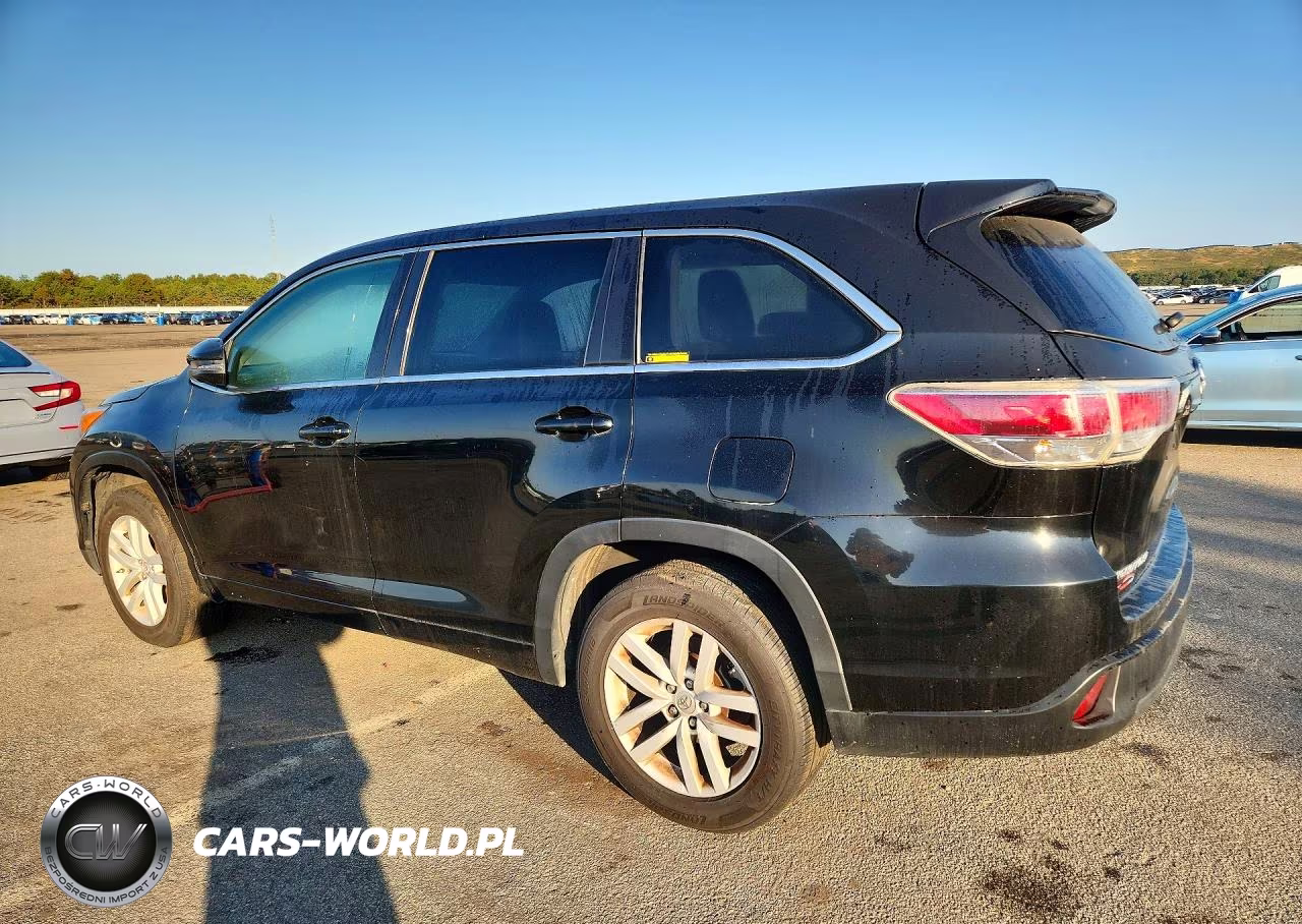 2015 Toyota Highlander Le VIN:5TDZARFH1FS013173 - 2