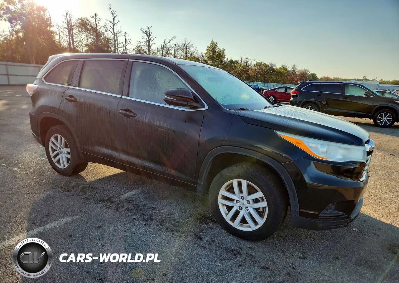2015 Toyota Highlander Le VIN:5TDZARFH1FS013173 - 4