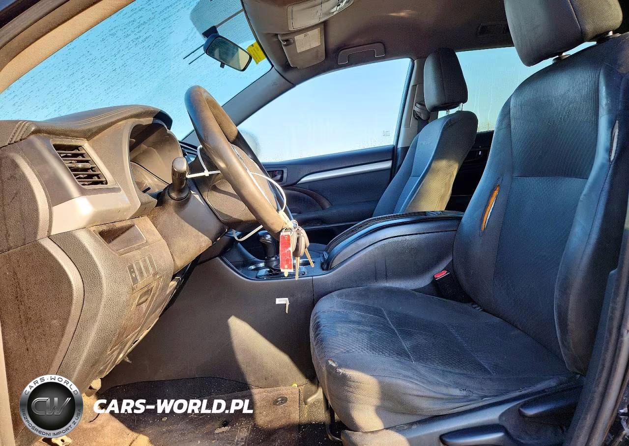 2015 Toyota Highlander Le VIN:5TDZARFH1FS013173 - 7