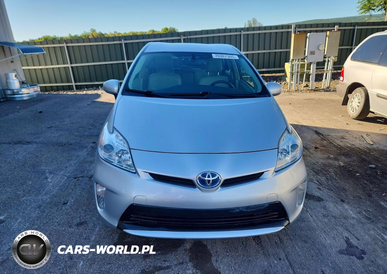 2013 Toyota Prius Four VIN:JTDKN3DU6D1728365 - 5