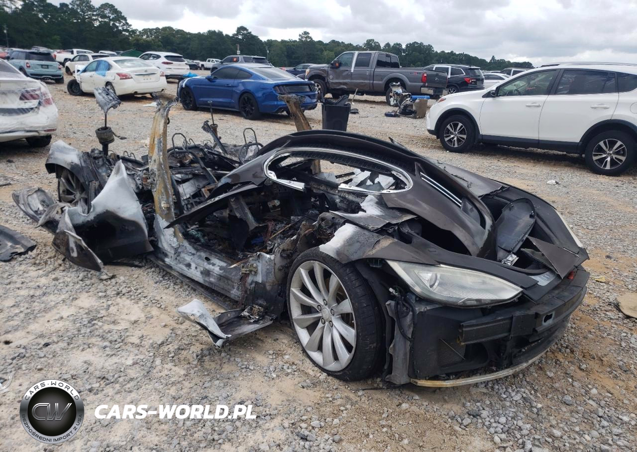 2013 Tesla Model S VIN:5YJSA1DP5DFP03491 - 4