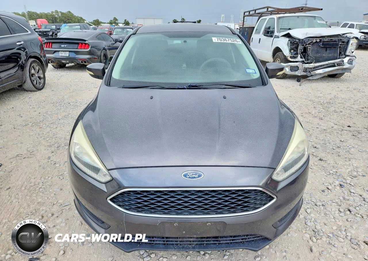 2015 Ford Focus Se VIN:1FADP3F29FL340686 - 5