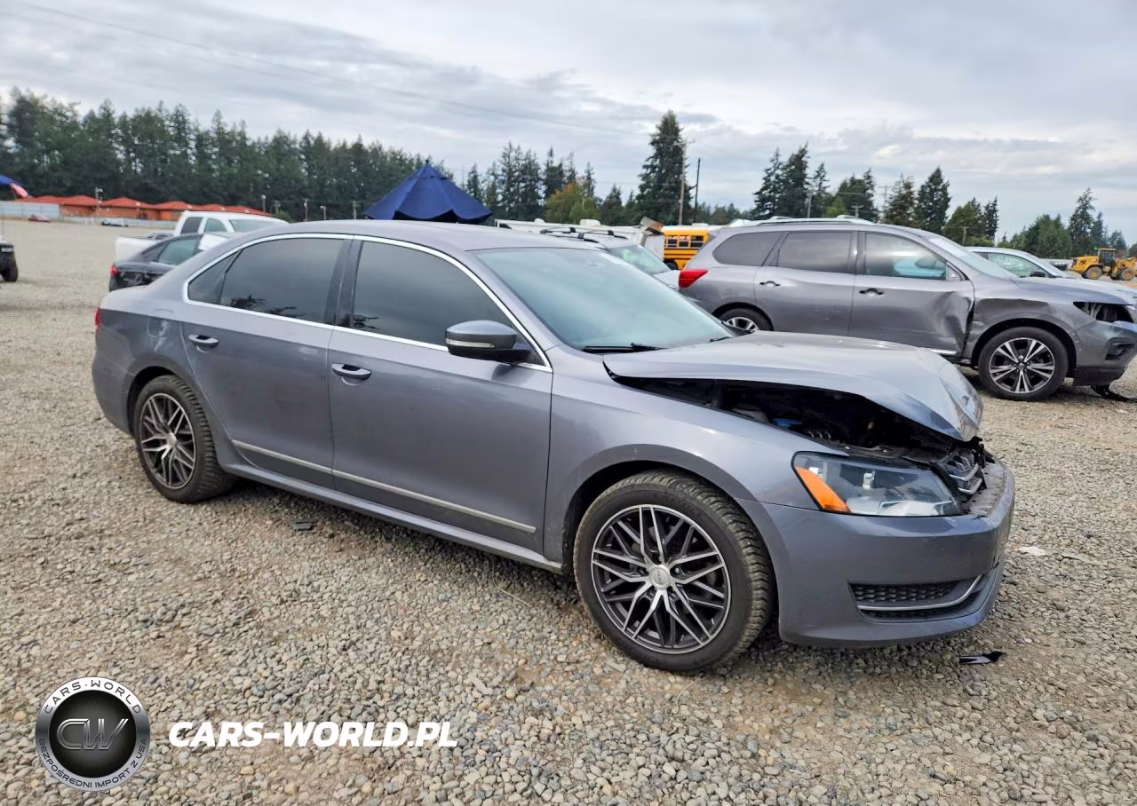 2015 Volkswagen Passat Se VIN:1VWBV7A30FC071568 - 4