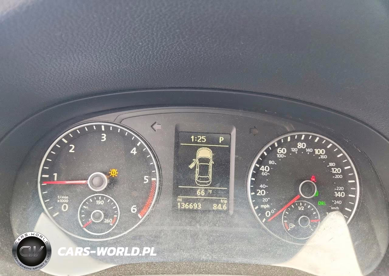 2015 Volkswagen Passat Se VIN:1VWBV7A30FC071568 - 9