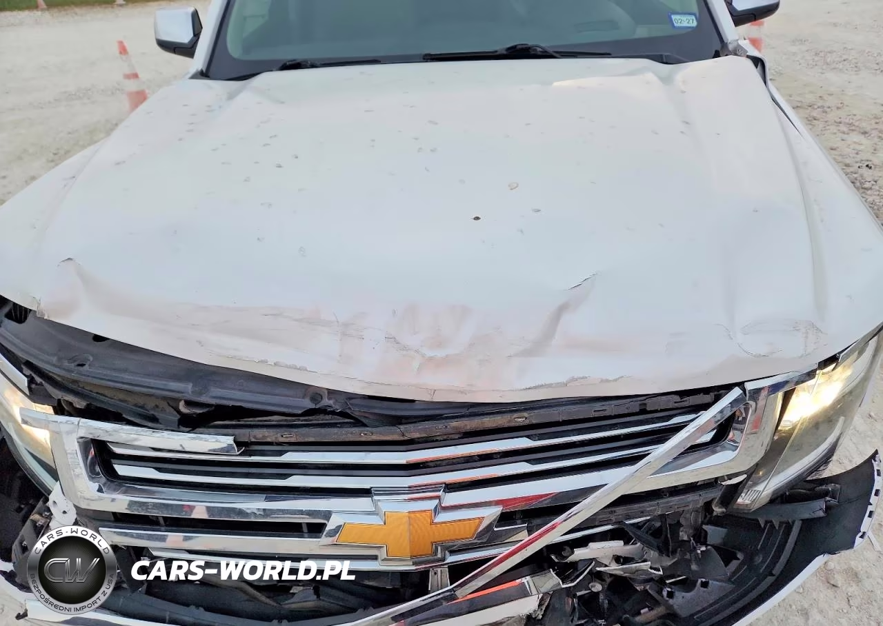 2018 Chevrolet Tahoe C1500 Premier VIN:1GNSCCKC7JR155867 - 11