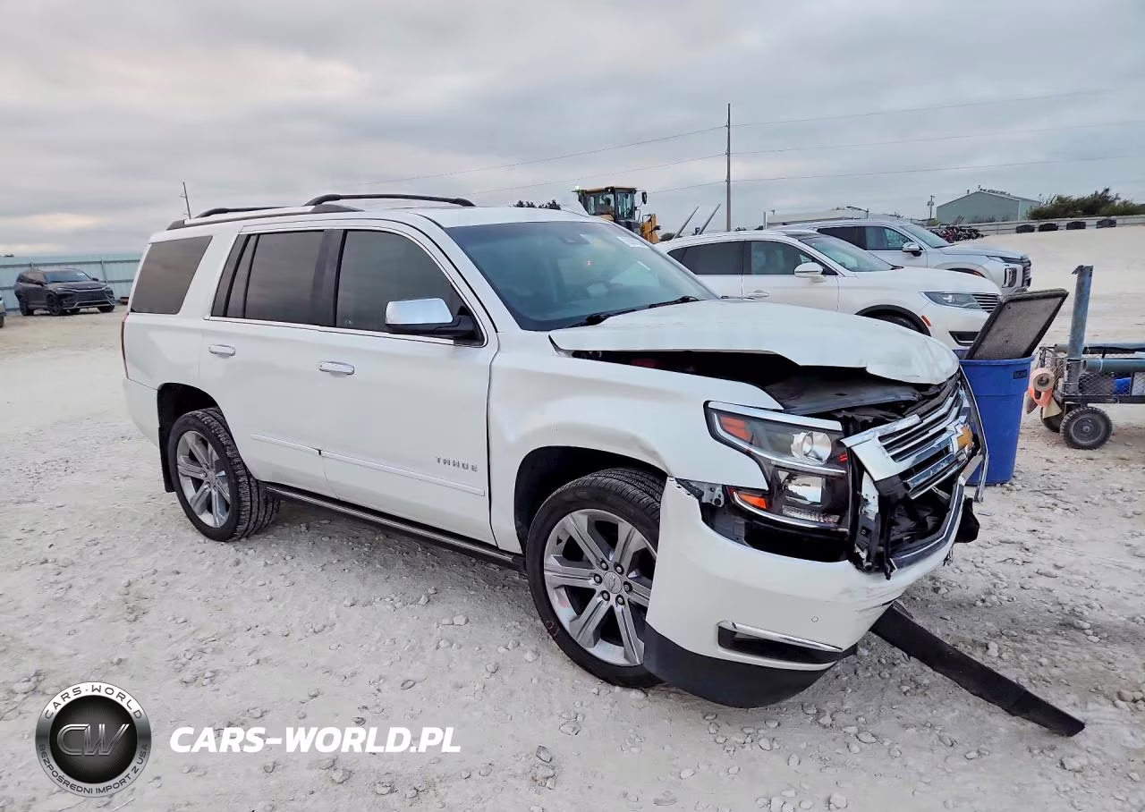 2018 Chevrolet Tahoe C1500 Premier VIN:1GNSCCKC7JR155867 - 4