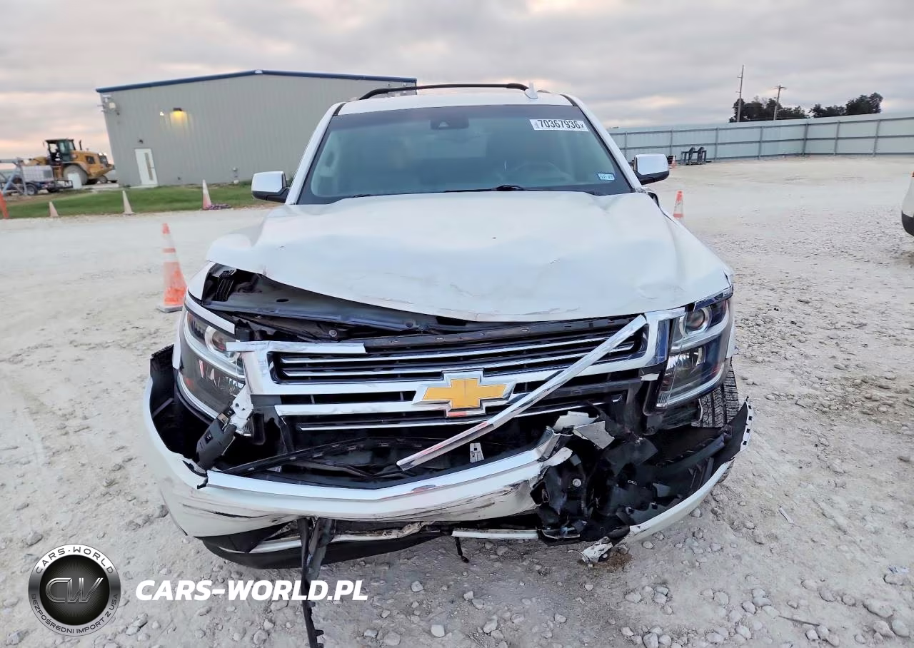 2018 Chevrolet Tahoe C1500 Premier VIN:1GNSCCKC7JR155867 - 5