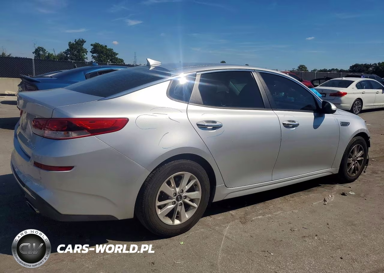 2019 Kia Optima Lx VIN:5XXGT4L35KG348865 - 3
