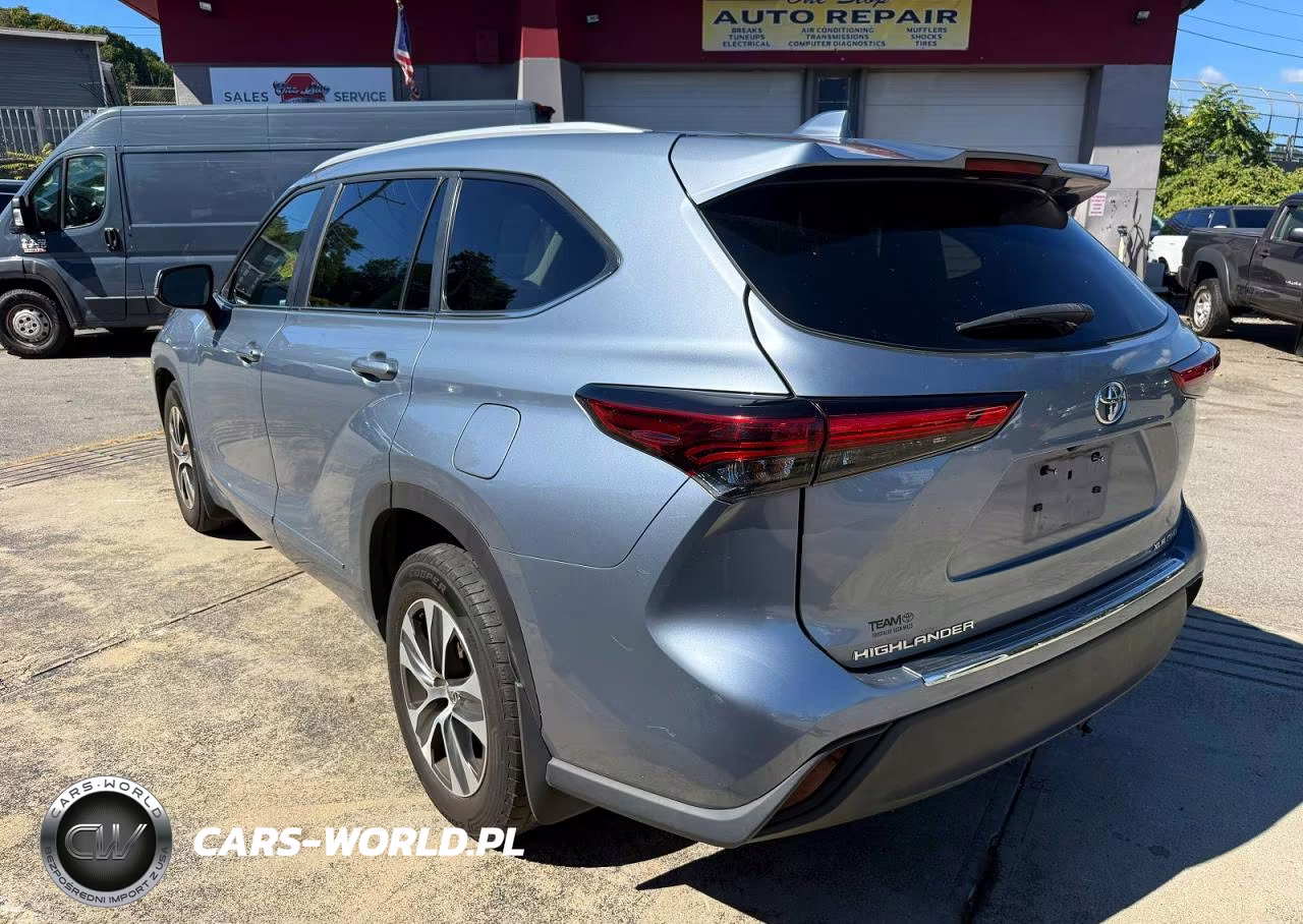 2023 Toyota Highlander Xle VIN:5TDKDRBHXPS021904 - 2