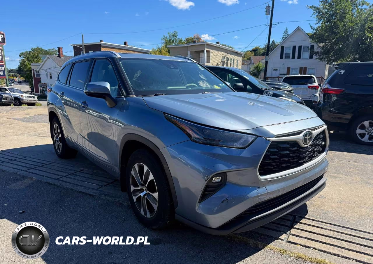 2023 Toyota Highlander Xle VIN:5TDKDRBHXPS021904 - 4
