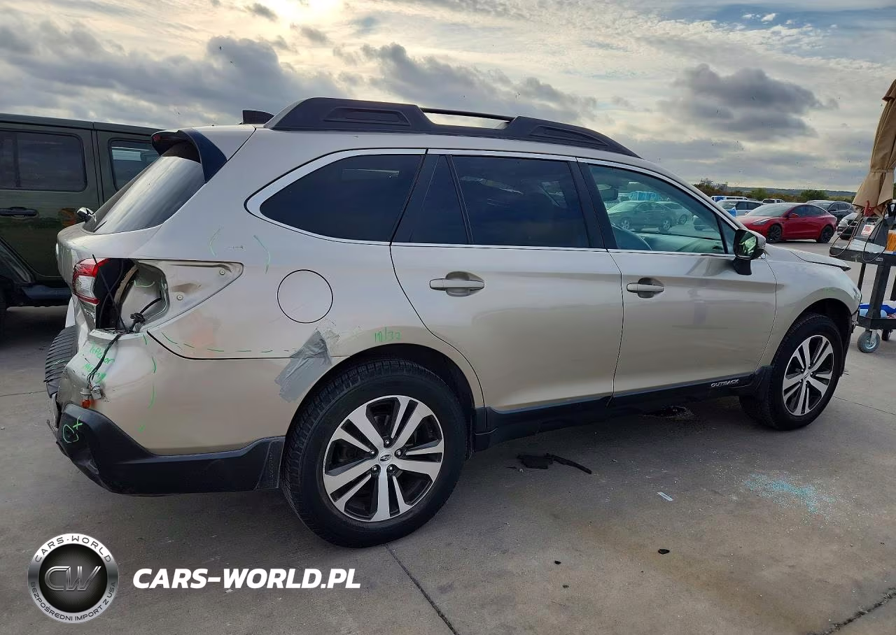 2018 Subaru Outback 2.5I Limited VIN:4S4BSANC9J3262199 - 3