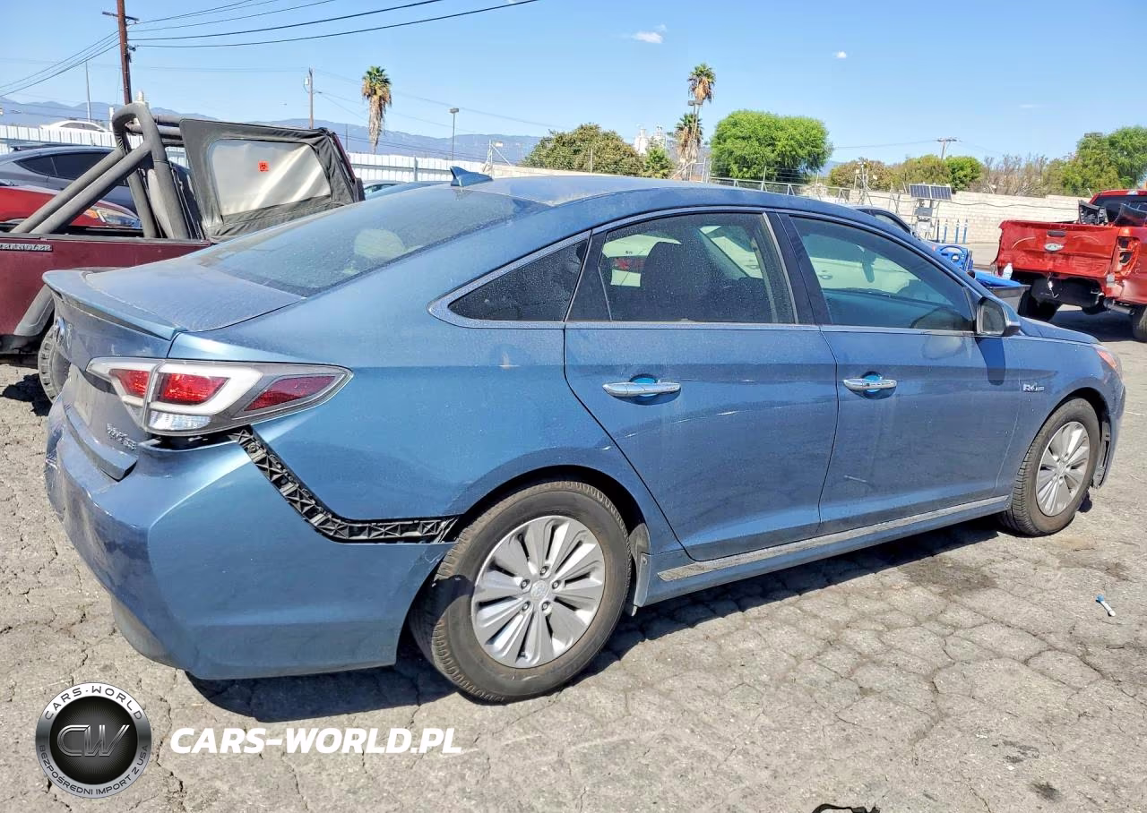2016 Hyundai Sonata Hybrid Se VIN:KMHE24L1XGA012295 - 3