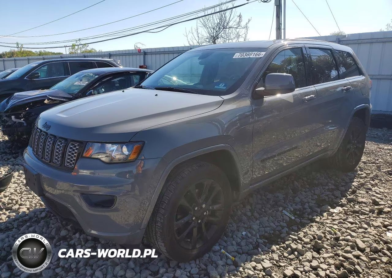 2020 Jeep Grand Cherokee Laredo VIN:1C4RJFAG9LC299283 - 1