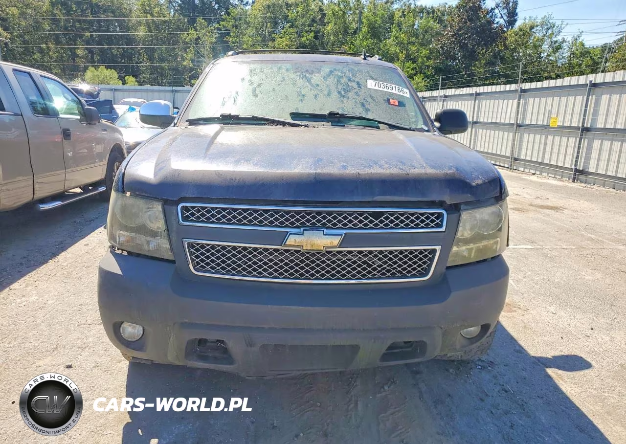 2008 Chevrolet Avalanche C1500 VIN:3GNEC12J58G140004 - 5