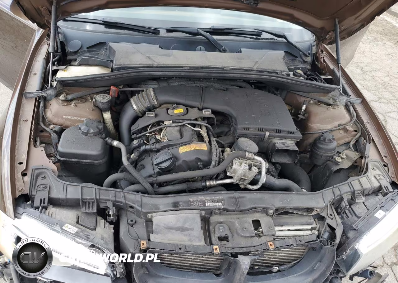 2012 BMW 135 I VIN:WBAUC9C58CVM12403 - 11
