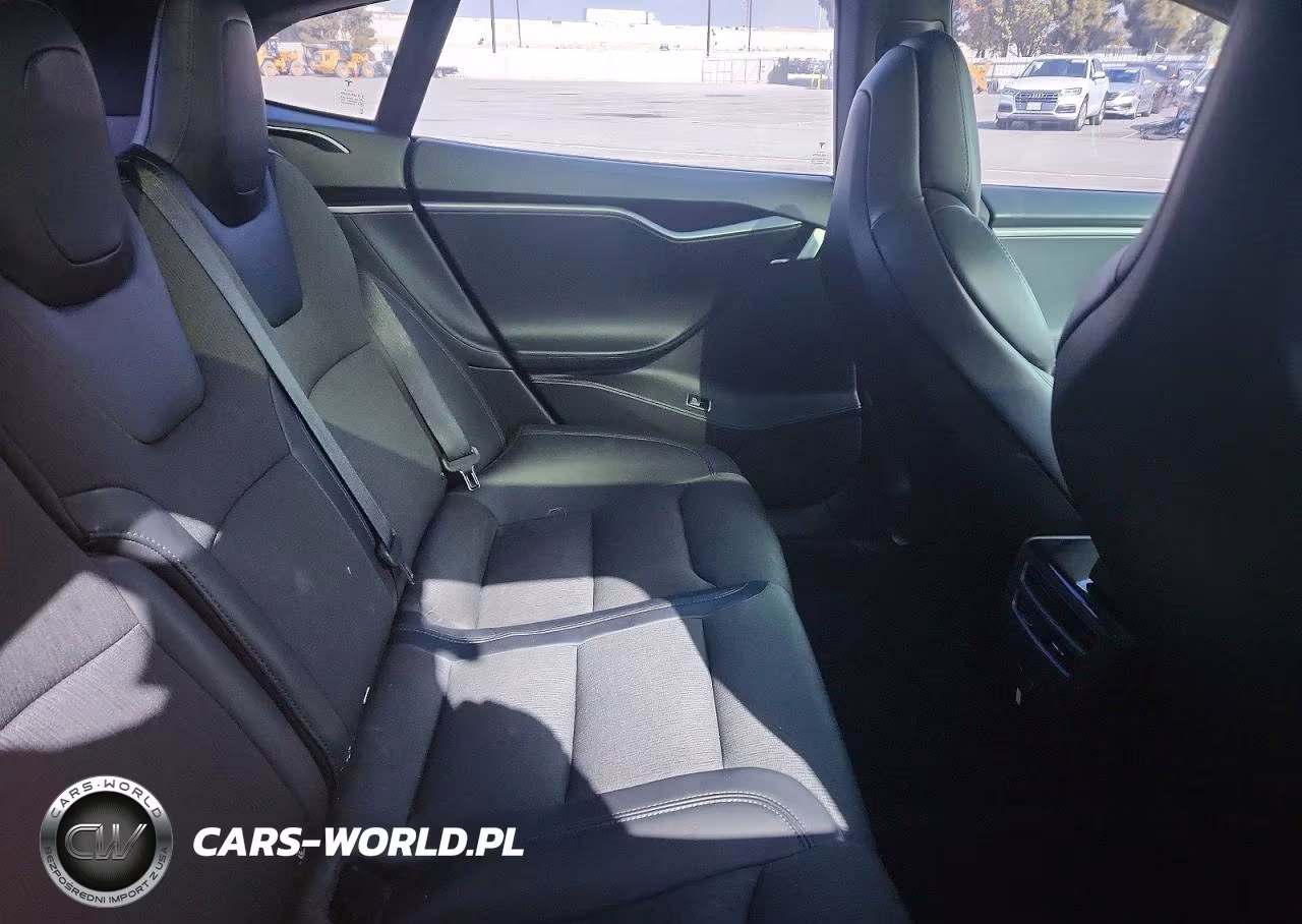 2018 Tesla Model S VIN:5YJSA1E20JF293844 - 10