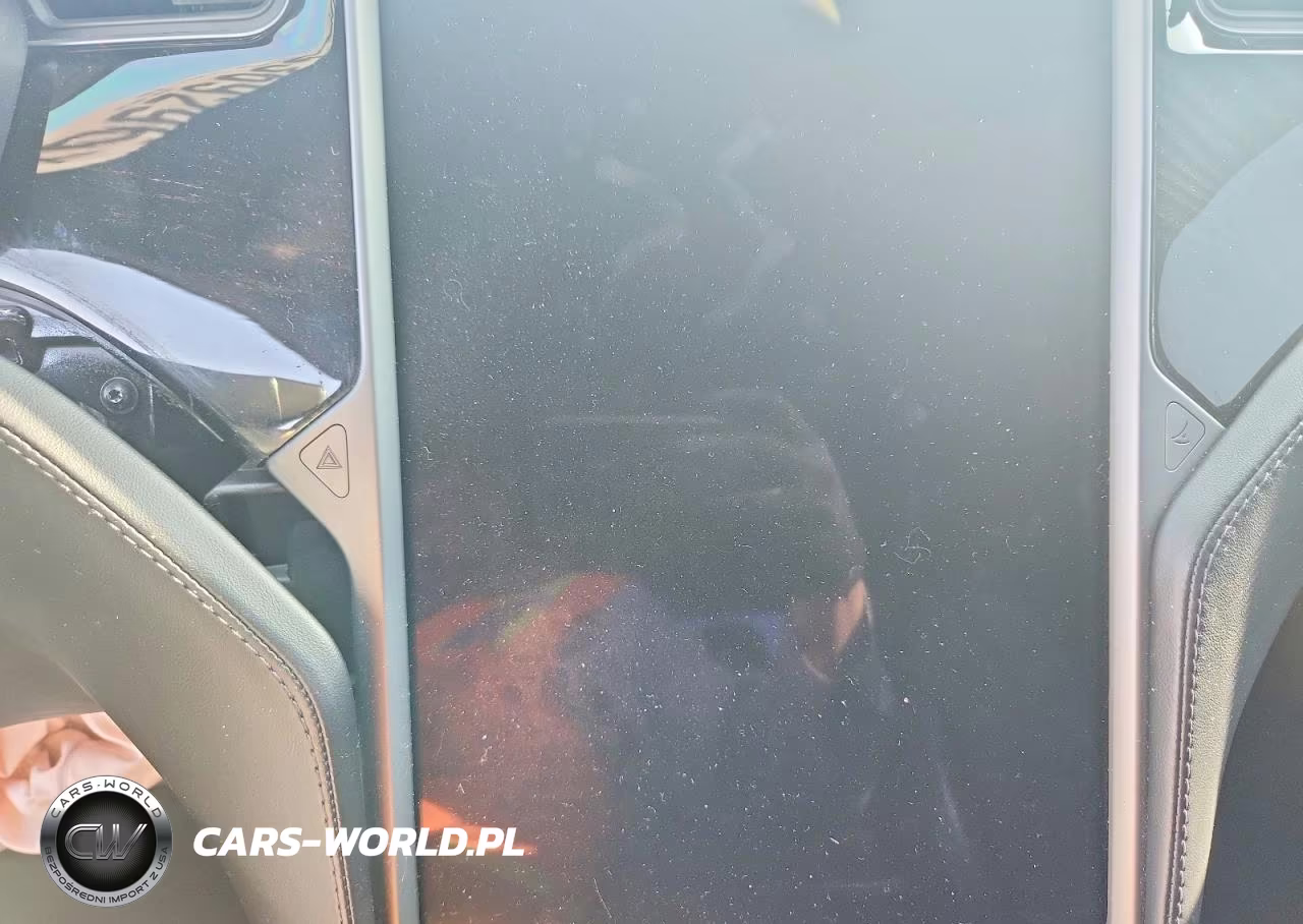 2018 Tesla Model S VIN:5YJSA1E20JF293844 - 9