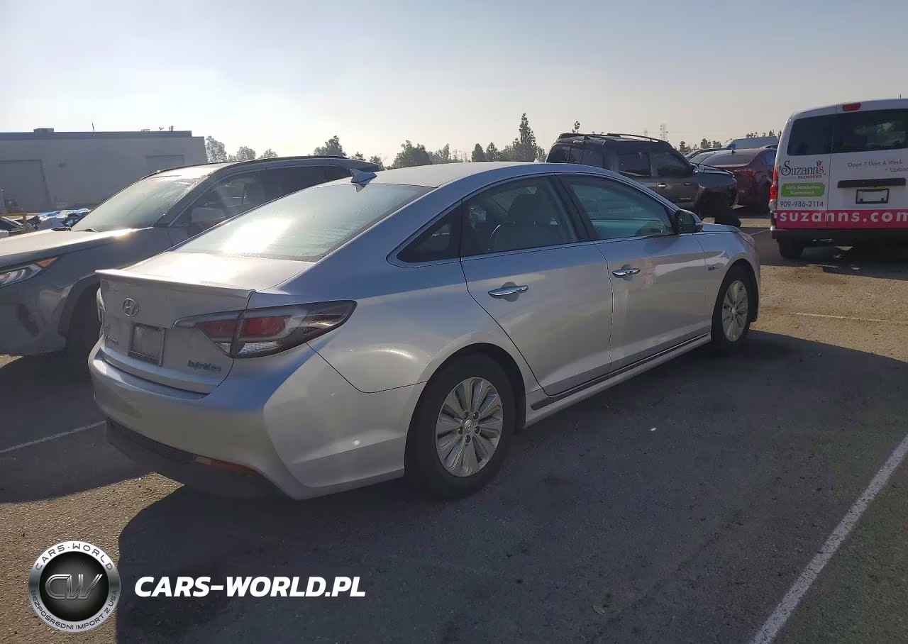 2016 Hyundai Sonata Hybrid Se VIN:KMHE24L15GA030011 - 3
