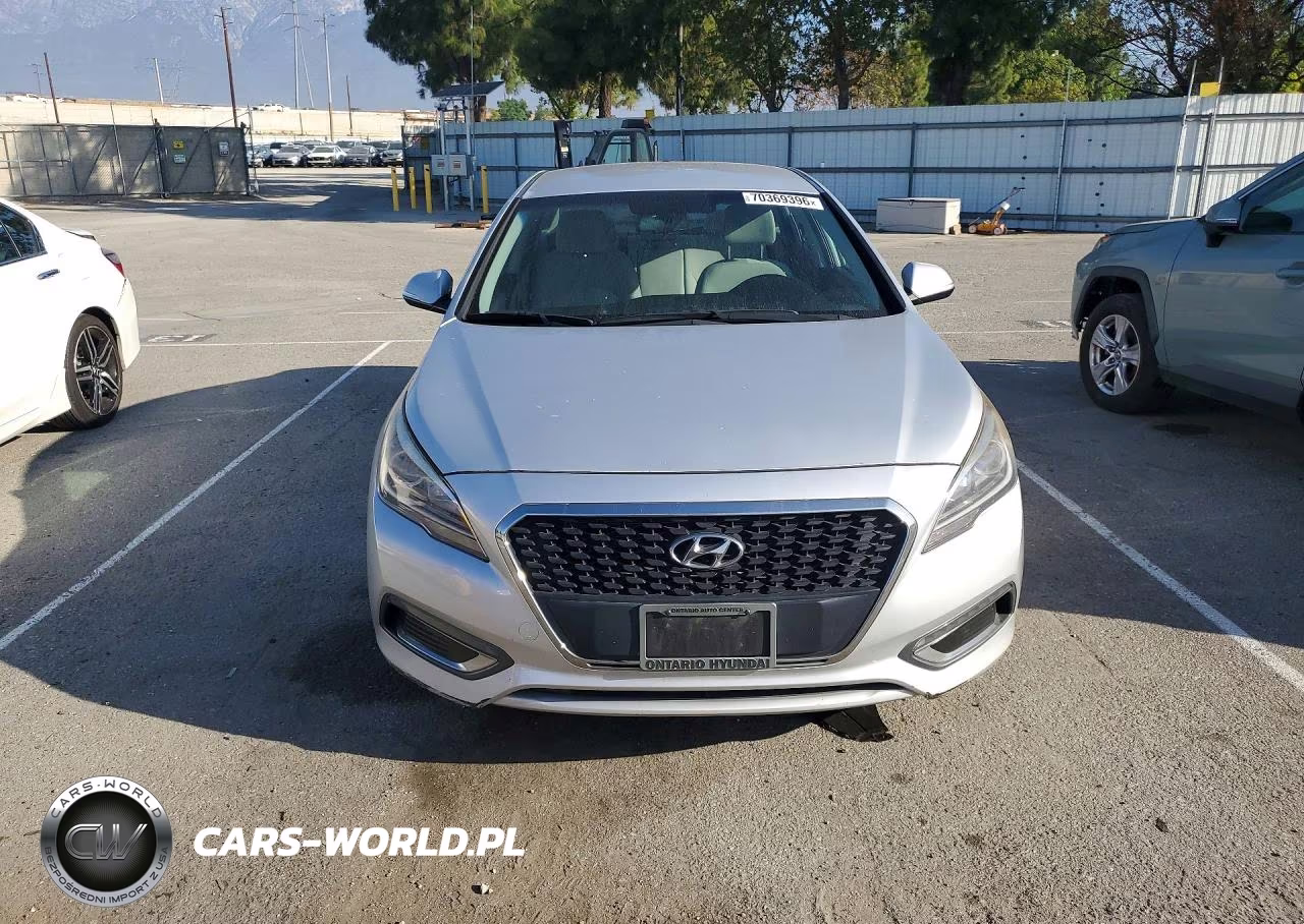 2016 Hyundai Sonata Hybrid Se VIN:KMHE24L15GA030011 - 5