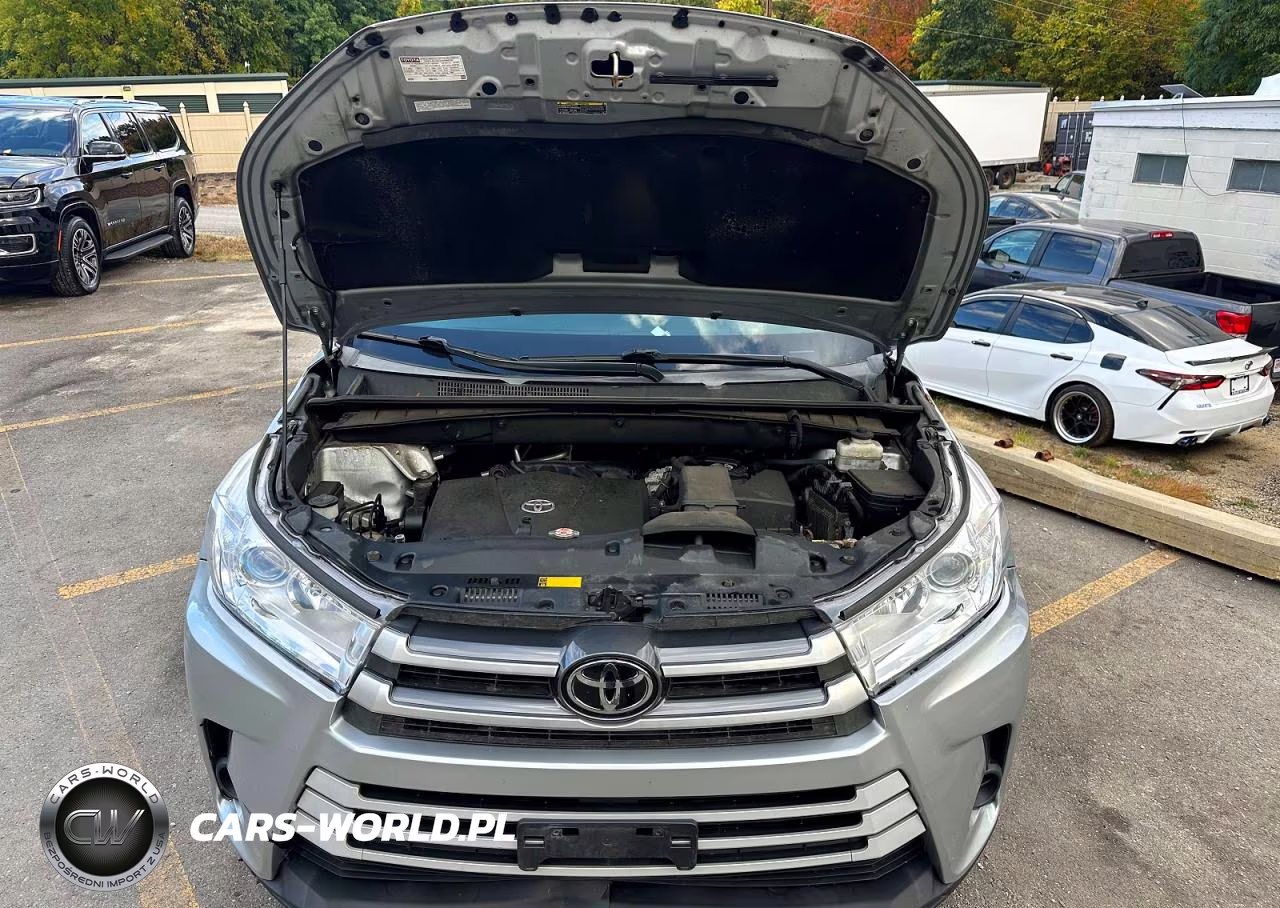 2019 Toyota Highlander Le VIN:5TDBZRFH5KS703478 - 8