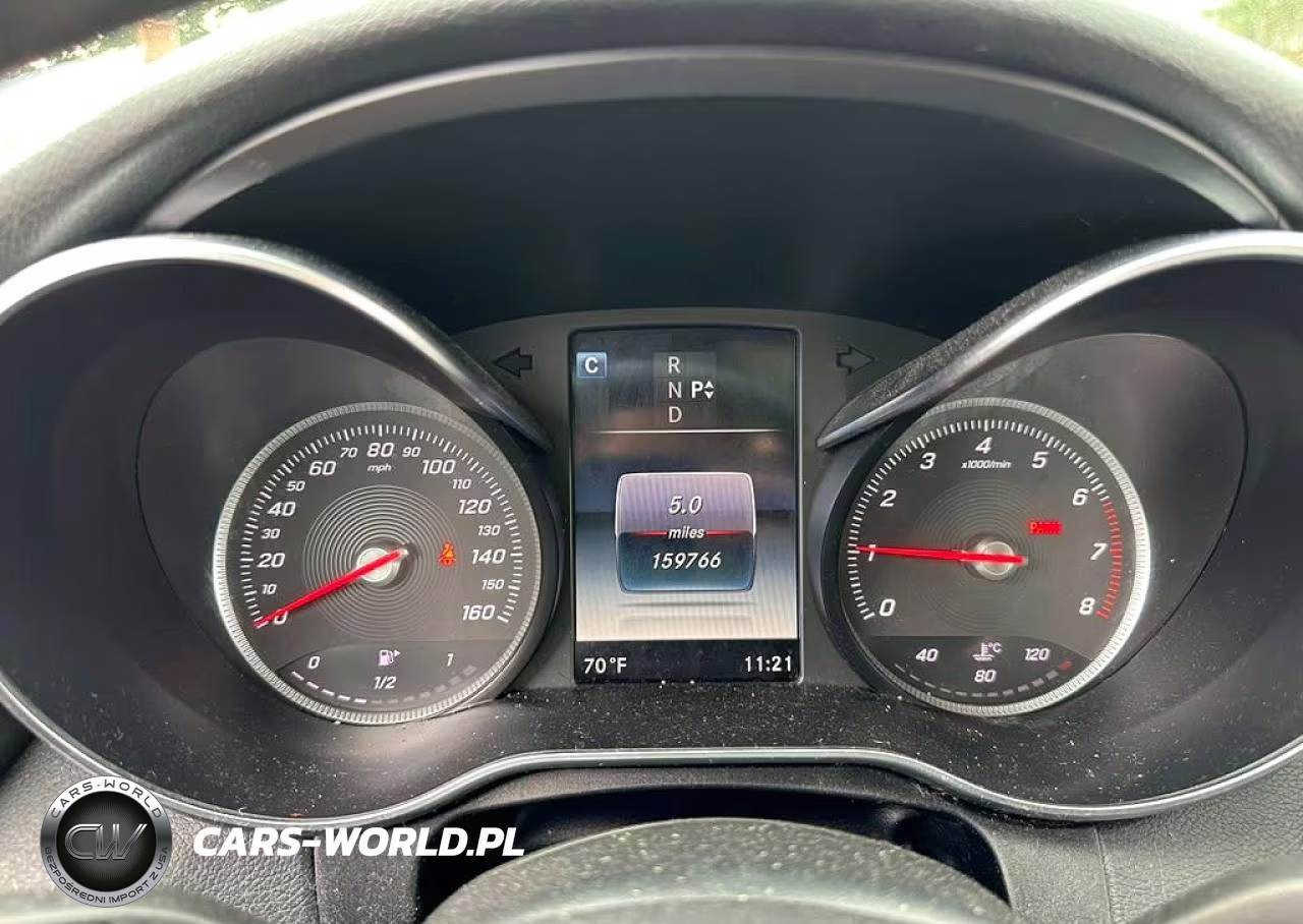 2017 Mercedes-Benz C 300 4Matic VIN:55SWF4KB2HU205166 - 7