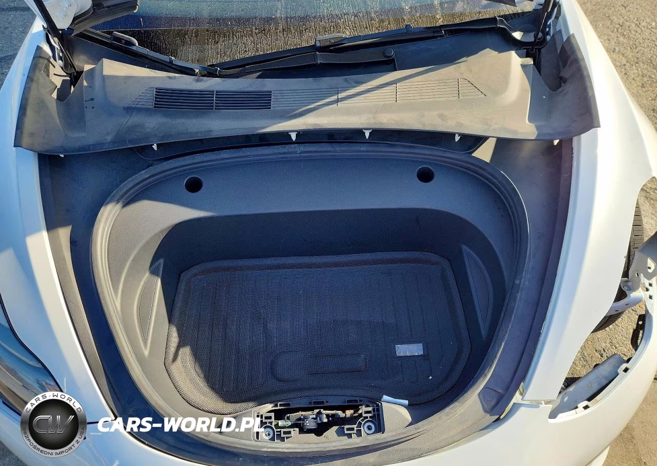 2023 Tesla Model 3 VIN:5YJ3E1EA0PF647385 - 11