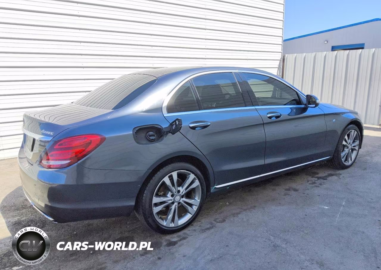 2015 Mercedes-Benz C 300 4Matic VIN:55SWF4KB5FU037052 - 3