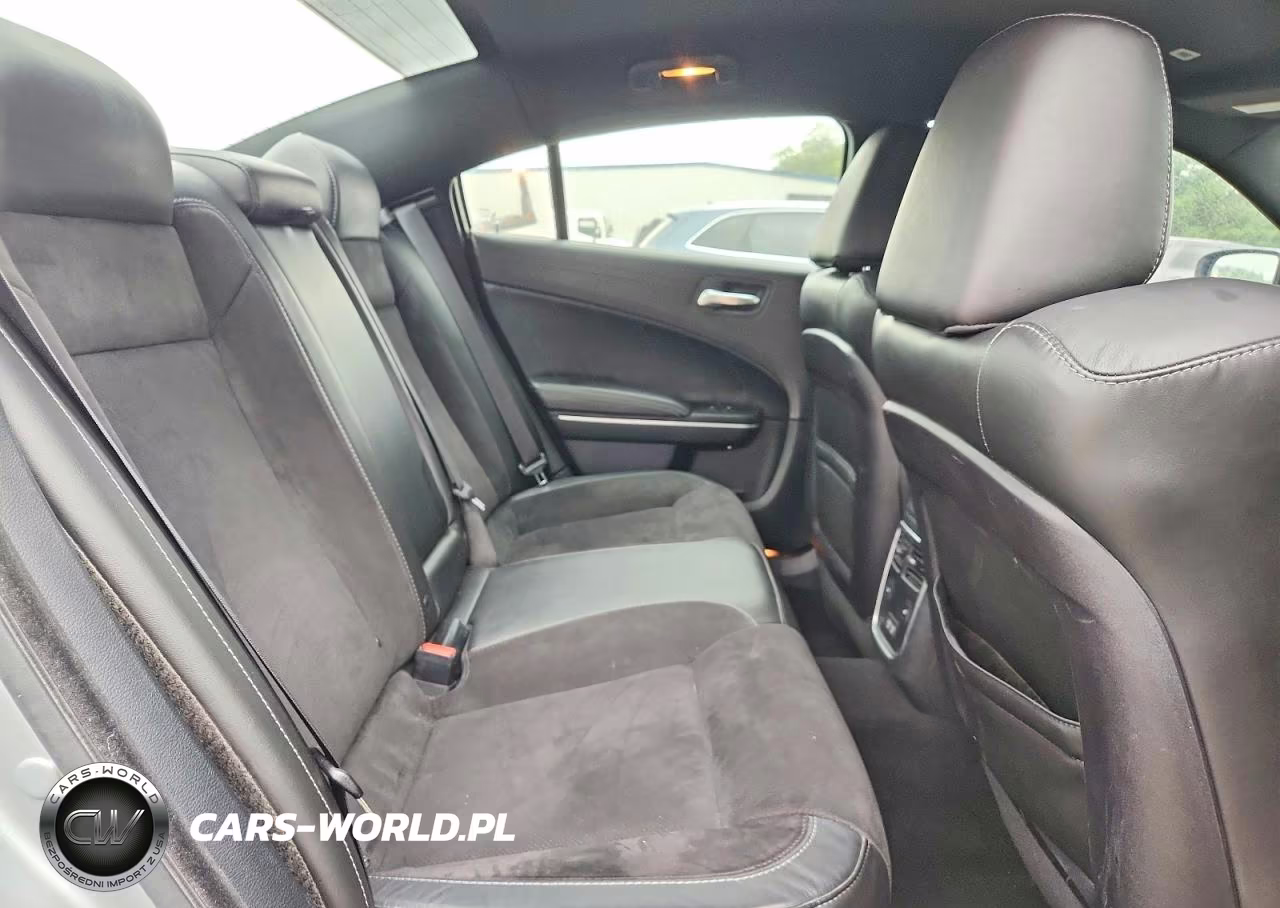 2019 Dodge Charger R-T VIN:2C3CDXCT1KH756102 - 10