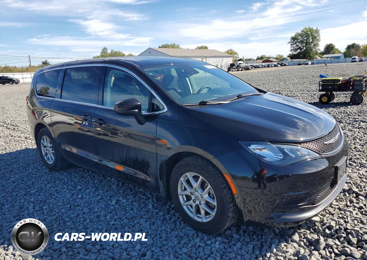 2023 Chrysler Voyager Lx VIN:2C4RC1CG5PR515721 - 4