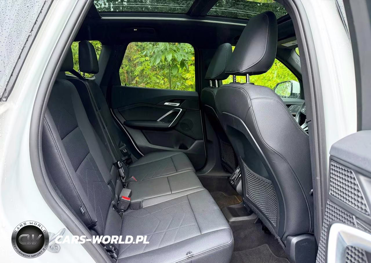 2023 BMW X1 xDrive28I VIN:WBX73EF05P5W16853 - 10